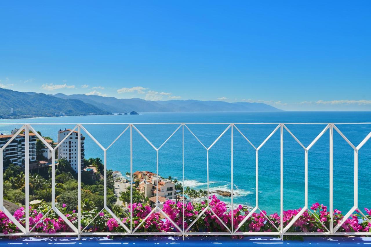 Hotel Luxury Patio Azul (Adults Only) Πουέρτο Βαγιάρτα Εξωτερικό φωτογραφία View of Acapulco Bay