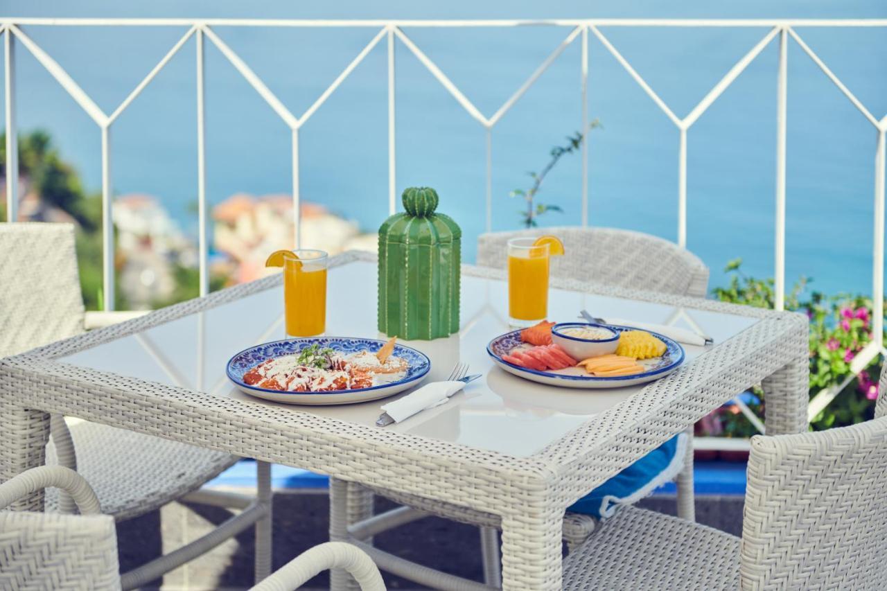 Hotel Luxury Patio Azul (Adults Only) Πουέρτο Βαγιάρτα Εξωτερικό φωτογραφία A typical breakfast